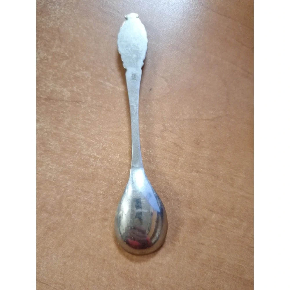 Windmill Vintage Souvenir Spoon Collectible